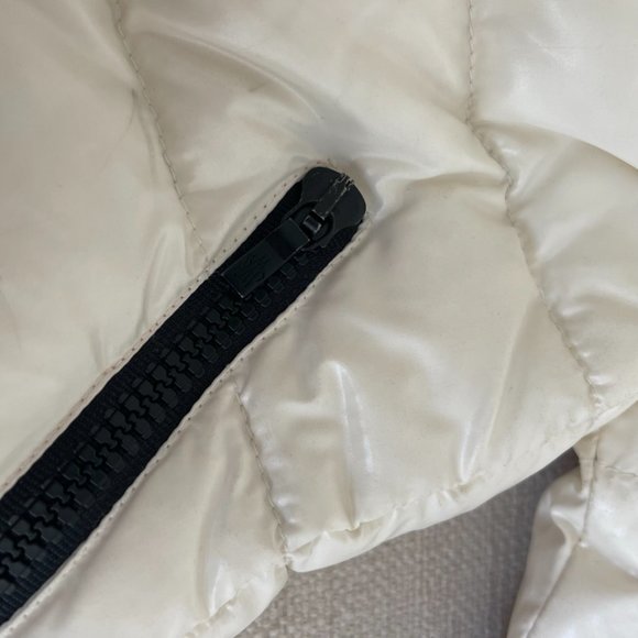 Moncler Baby Giubbotto Coat White Ivory Down Puffer Jacket Enfant Size 2 - Picture 8 of 13